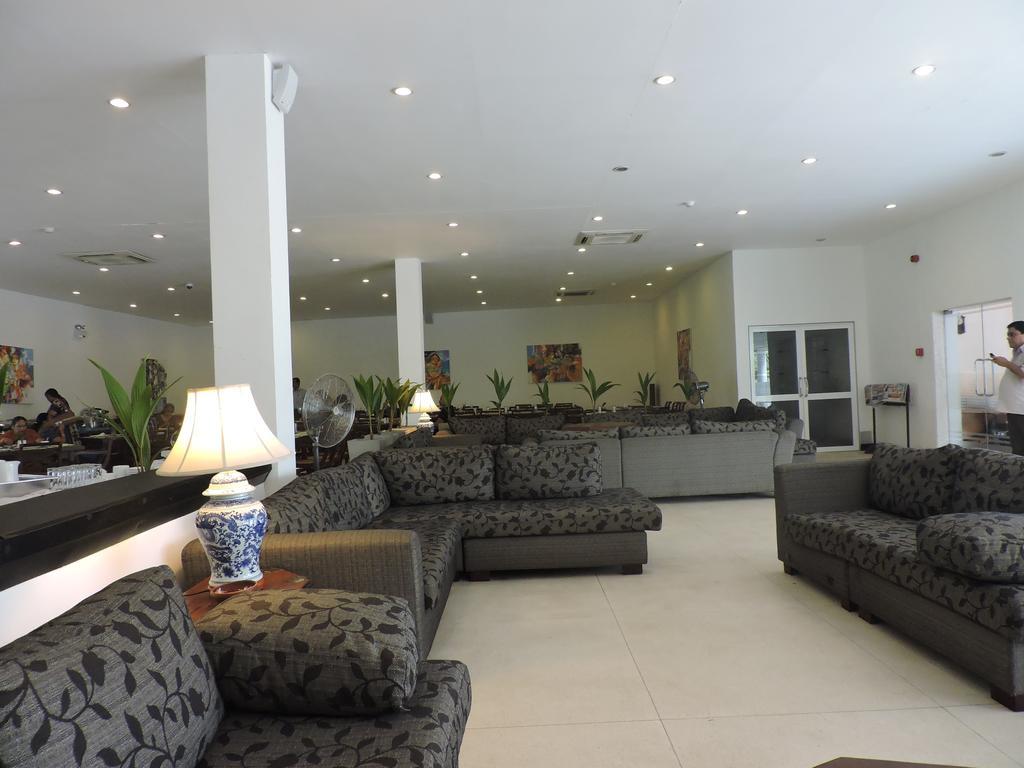 Catamaran Beach Hotel Negombo Exterior foto